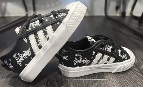 Adidas• Nizza Disney Sport Goofy Sneaker • Bambini Taglia 5K •Edizione Limitata