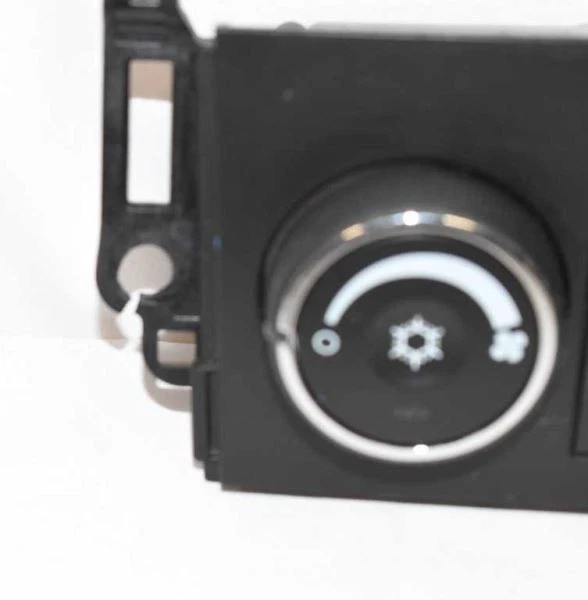 22803601 Control de temperatura de CA manual climatizador compatible con 12-14 SIERRA 2500 C3C11 Foto 3 de 4