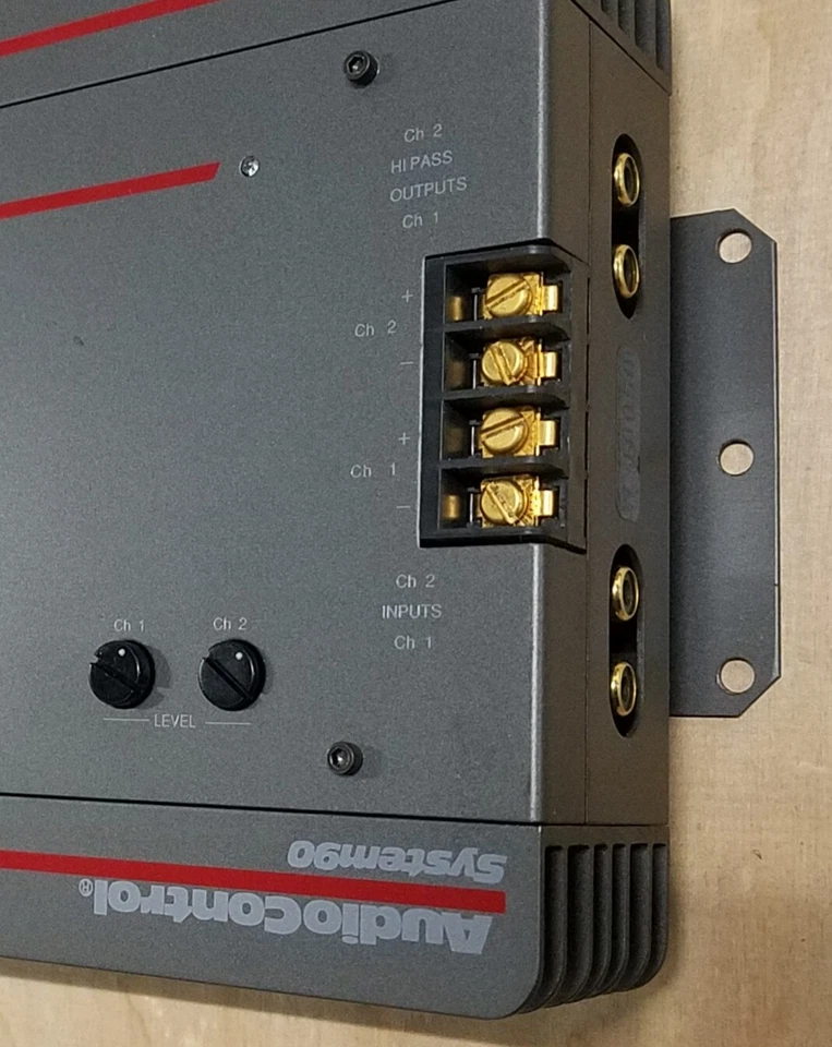 Old school AUDIO CONTROL epicenter 2xs crossover amplifier System 90 - Model 20 - Image 3 of 4