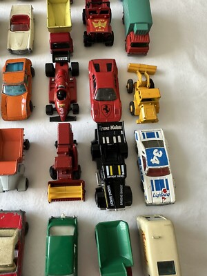 Vintage OFFICIAL MATCHBOX SERIES COLLECTORS CASE 1966 #41 Complete