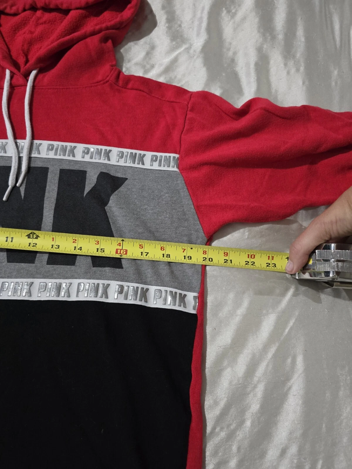 UNDERCOVER Felpa con cappuccio pullover leggero Victoria's Secret ROSA rosso nero e grigio taglia XS