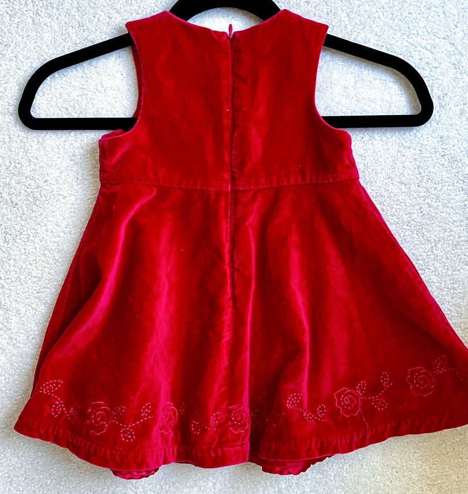 Vestido de Navidad de terciopelo rojo bordado The Children's Place para niñas pequeñas 3T Foto 3 de 4
