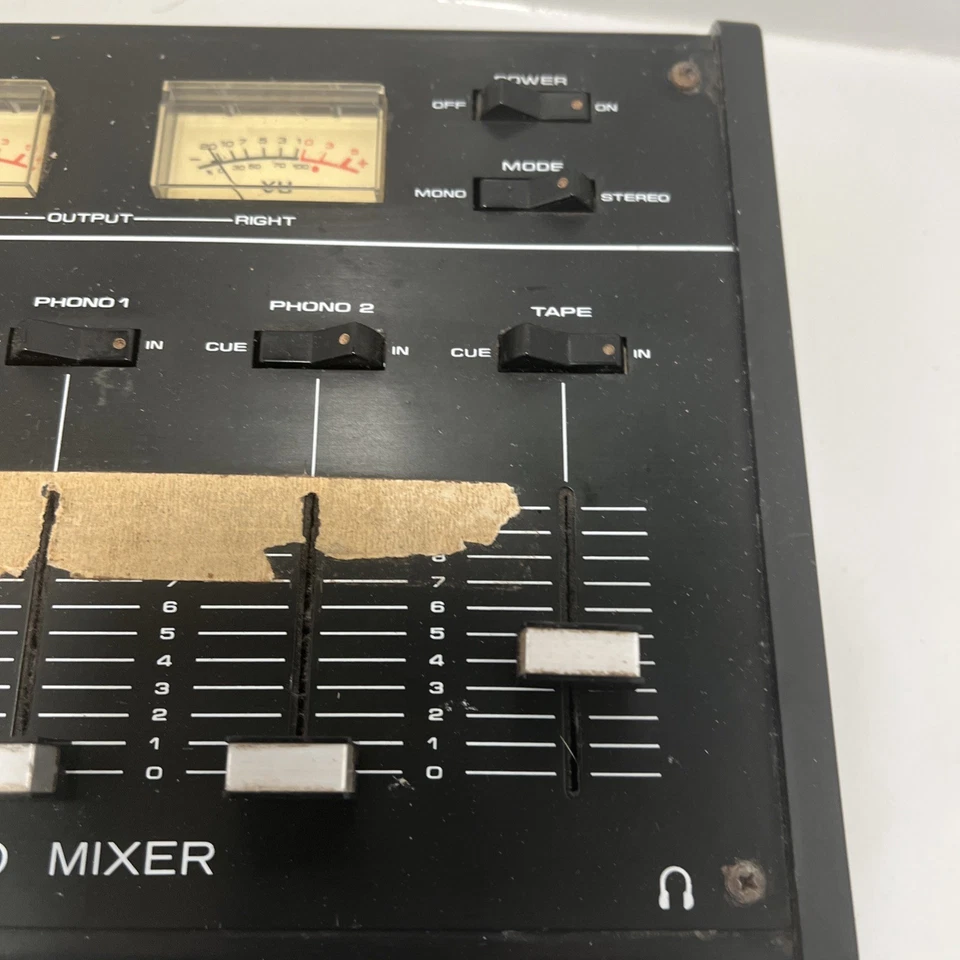 Vintage Realistic Radio Shack 32-1100A Stereo Mixer Analog/No Power Cord - Image 4 of 4