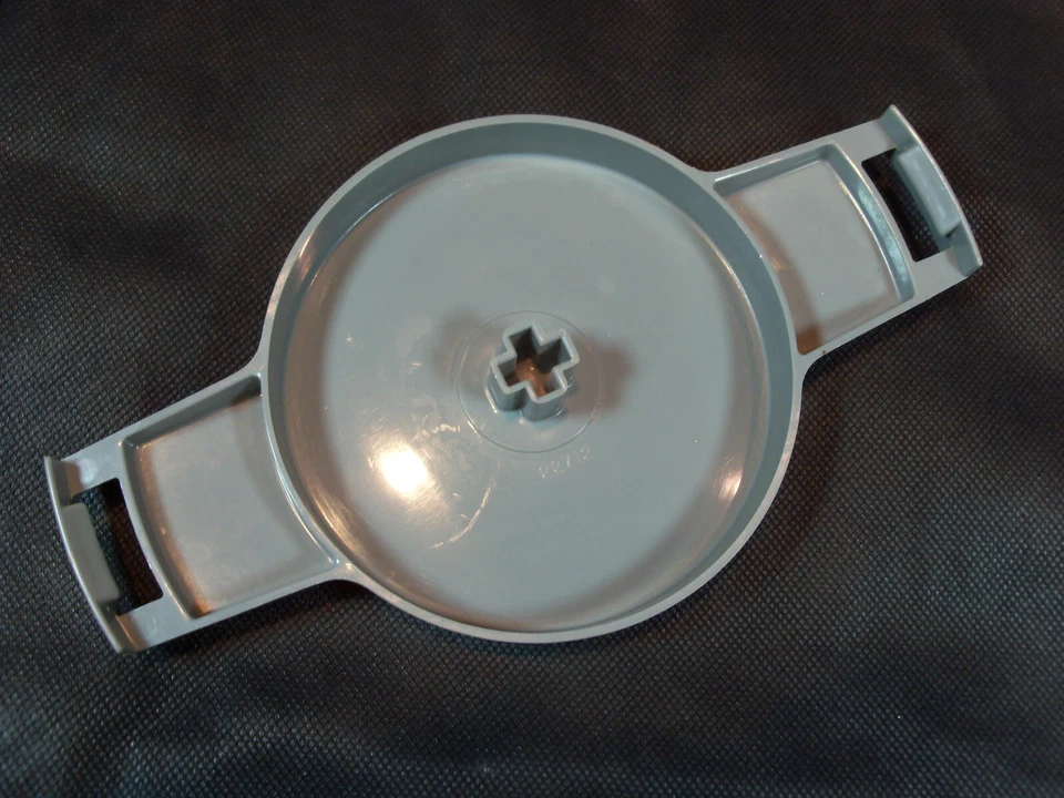 Máquina de helados Rival 8210 2 cuartos --- Solo tapa de accionamiento de repuesto Foto 2 de 2