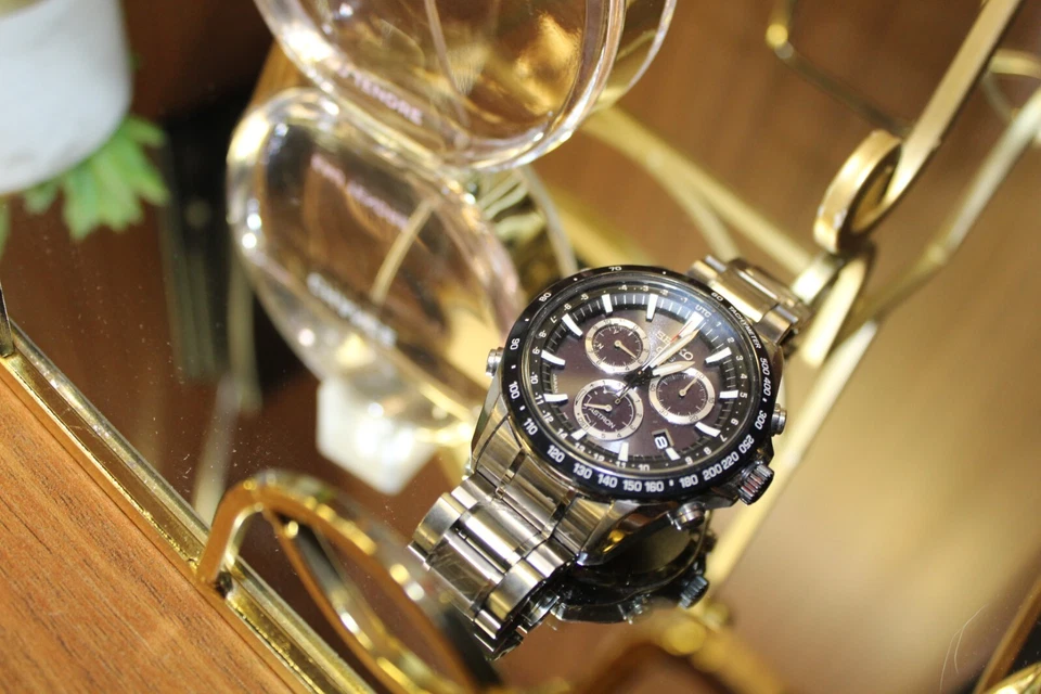 精工 Astron GPS 太阳能计时腕表 — 第 3/4 张图片