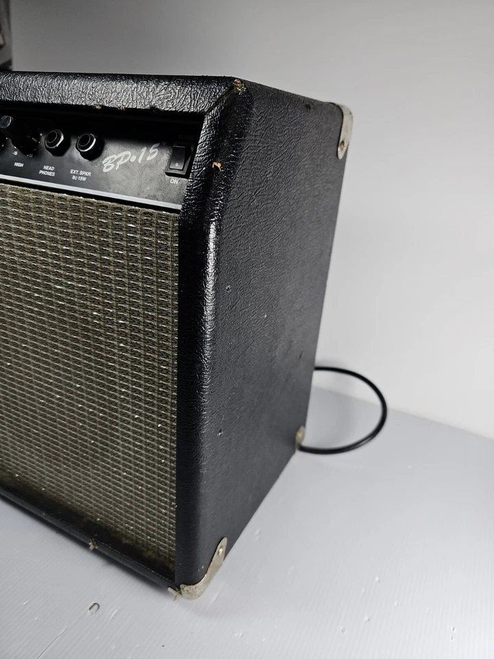 Squier by Fender BP-15 Bass Amplifier - Image 2 of 4