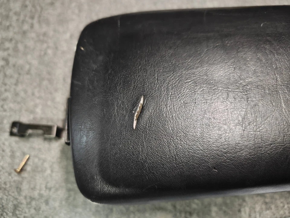 Subaru Impreza 2002-2004 consola central reposabrazos extensión negro WRX Foto 3 de 4