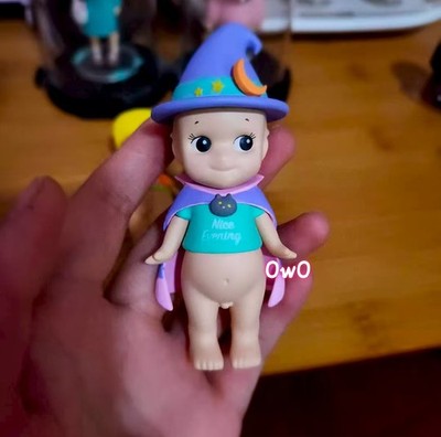 Sonny Angel Halloween Series 2018 Witch Figure Purple Hat Nice