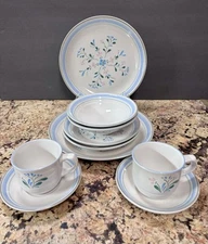 Yakama Fascino Stoneware 2 Place Settings Plate Bowl Mug Country Farm Granny