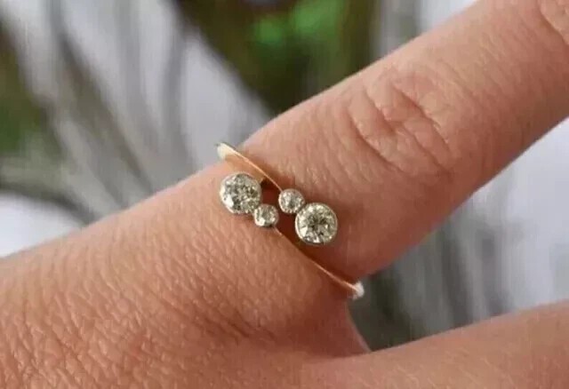 2Ct Round Cut Simulated Diamond Women's Wedding Ring In 14K Yellow Gold Plated