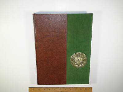 1982 Round Up  Baylor University 449pg Yearbook - Waco, TX - No markings inside