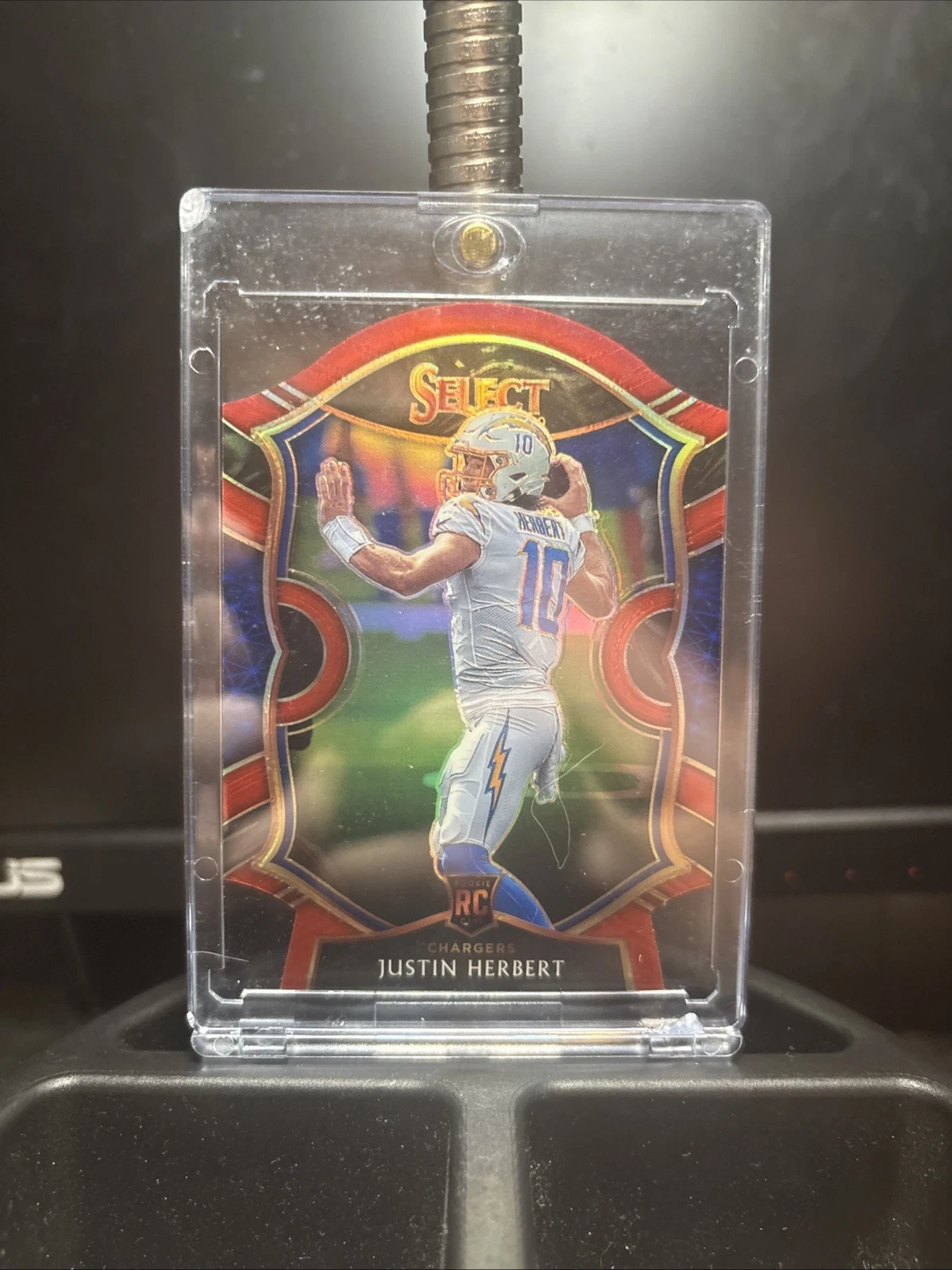 2020 Panini Select Premier Level Justin Herbert #144 Maroon Prizm Die-Cut (RC)