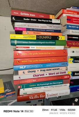 Bücher diverse Titel Training NLP