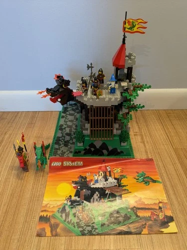 Vintage LEGO Castle 6082 Fire Breathing Fortress 100% Complete w/ Instructions