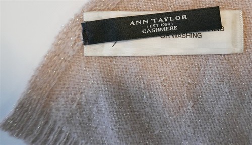 NWOT Ann Taylor Blush Pink Cashmere Scarf Sparkles Sequins Glittery Metallic HTF - Picture 4 of 6
