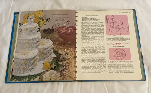Betty Crocker Hostess Cookbook/ Entertaining Rare First Edition 1967 - Picture 22 of 24