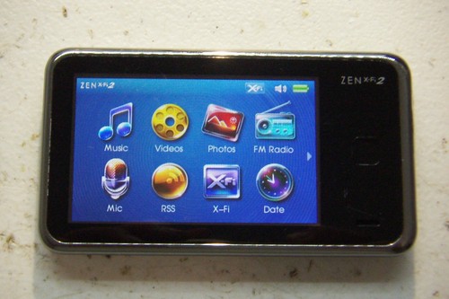 Creative Zen X-Fi2 (8Gb) Digital Media Mp3 Player Black. Works great, good cond