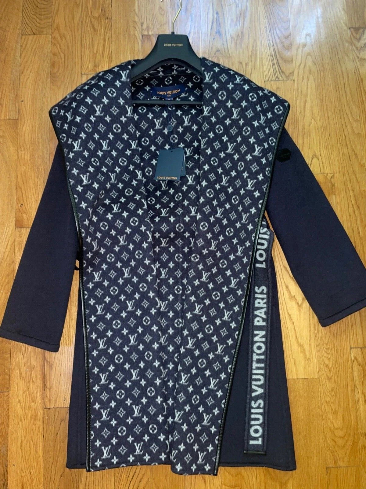 LOUIS VUITTON（LV） CAPPOTTO AVVOLGENTE DOPPIO VISO FIRMATO LUIS VUITTON