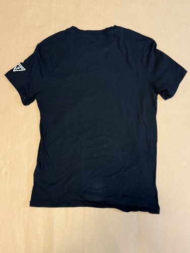 T-shirt Guess nera taglia S ricamata teschi e rose manica logo manica corta - Foto 6 di 6