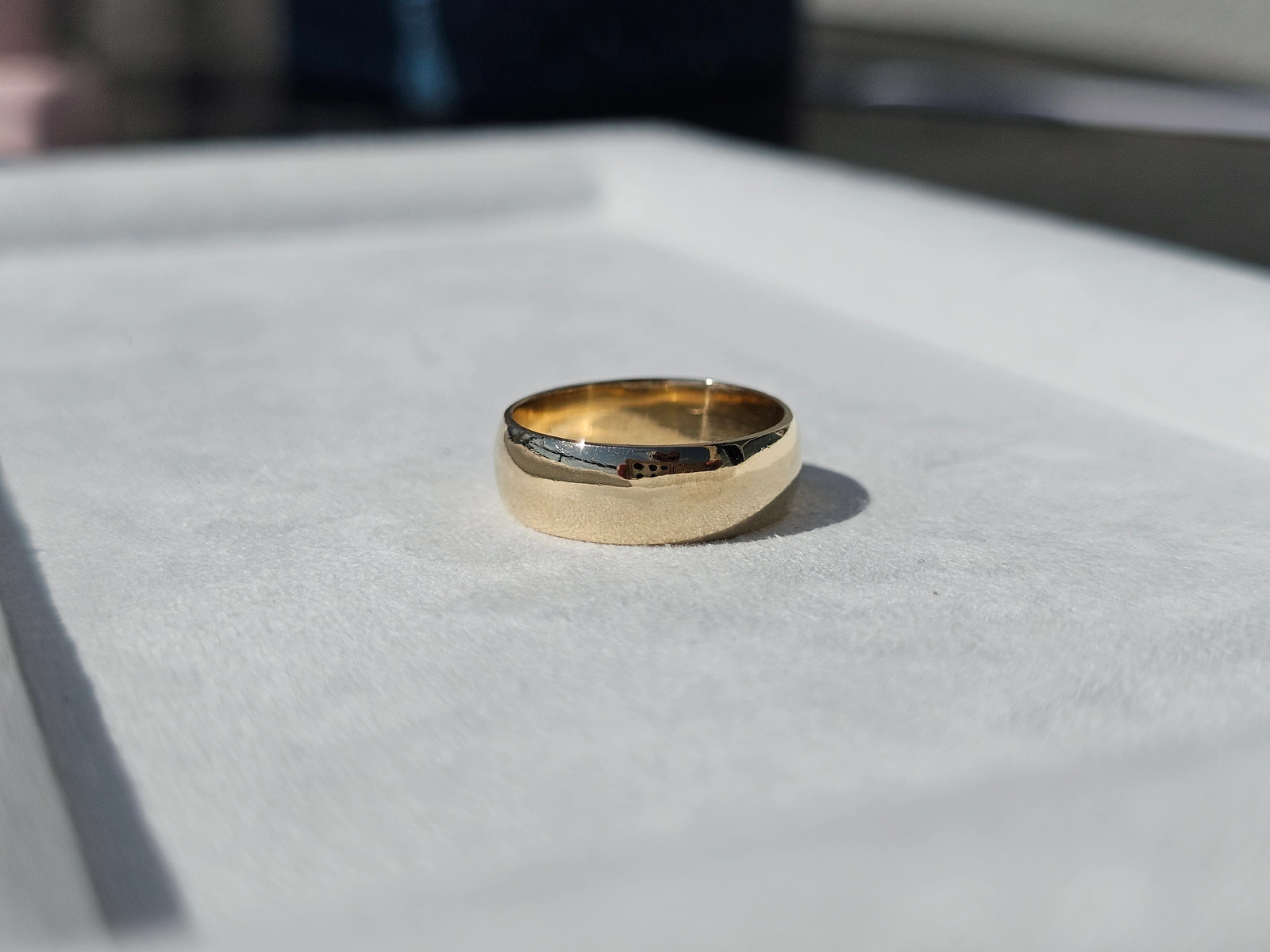 14ct Solid Yellow Gold D-Shape Wedding Ring - 4.4… - image 6