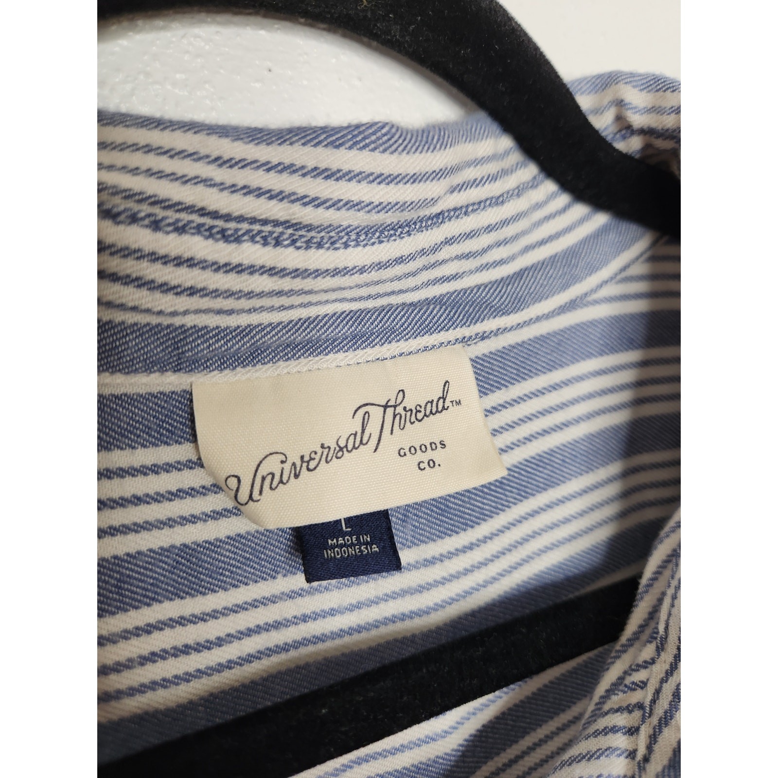 Universal Thread Blue Striped Rayon Button Shirt … - image 3