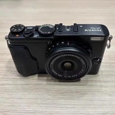 Fujifilm Fuji X70 16.3MP Compact Digital Camera Black Wi-Fi 28mm F2.8 lens