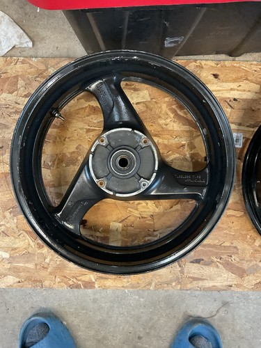 1999-2000 Honda CBR600F4 OEM Rear Wheel Rim Straight 17x5.5 30K Miles