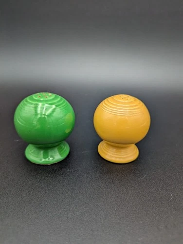 Homer Laughlin Fiestaware Salt And Pepper Shakers Green Yellow