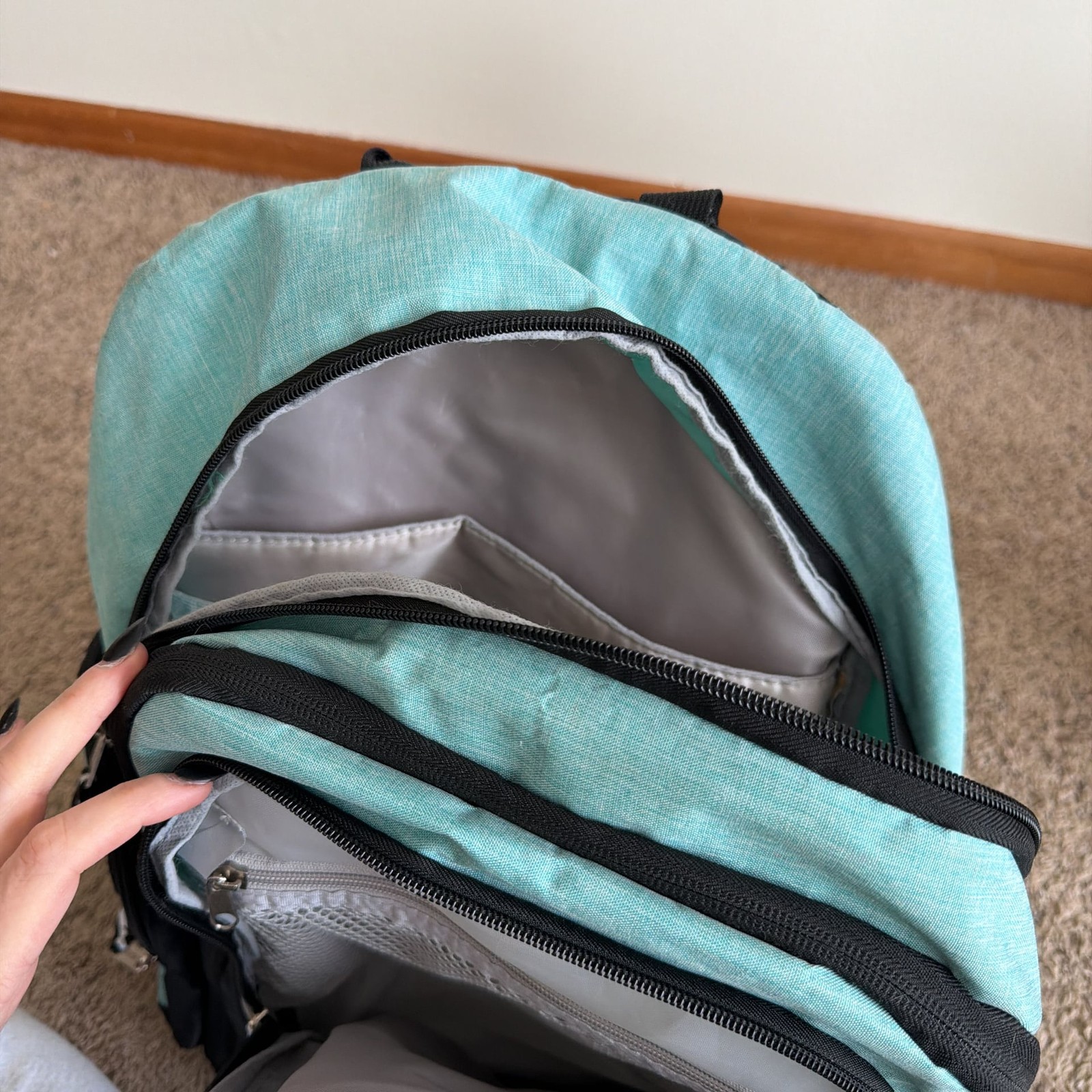 Eastsport Summit Bungee Backpack - image 4