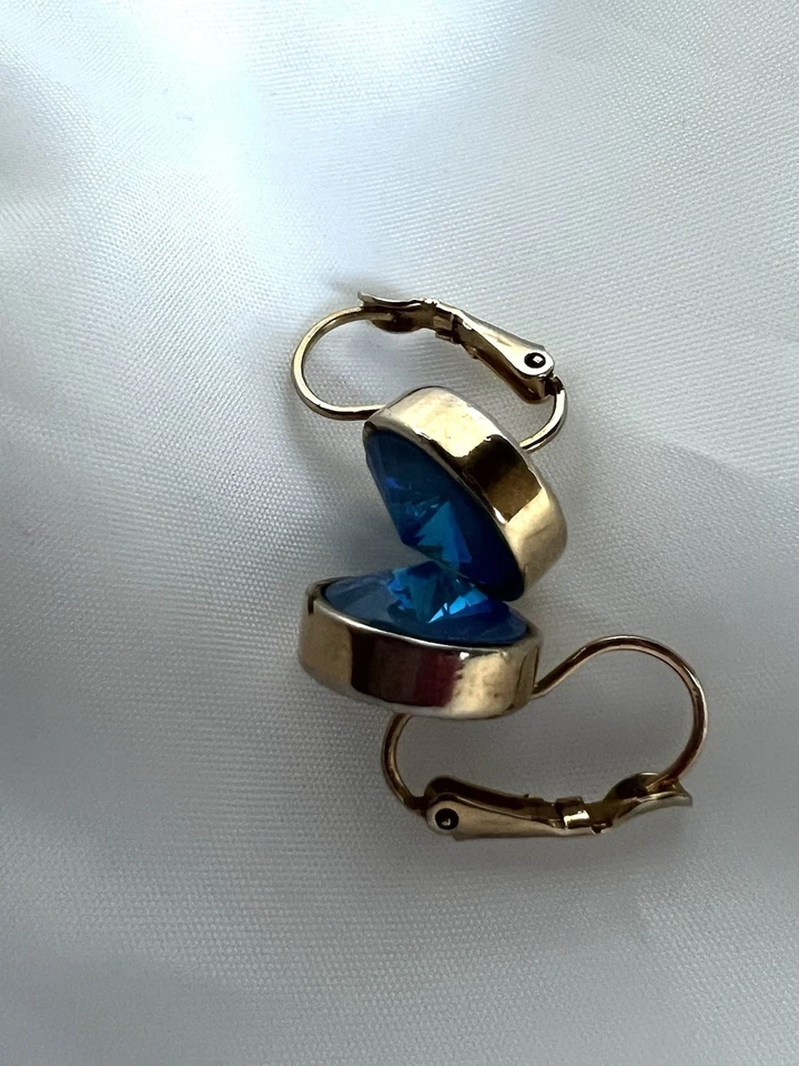 Pendientes colgantes de ensueño Swarovski cristal azul tono dorado Bella precioso estado Foto 4 de 4