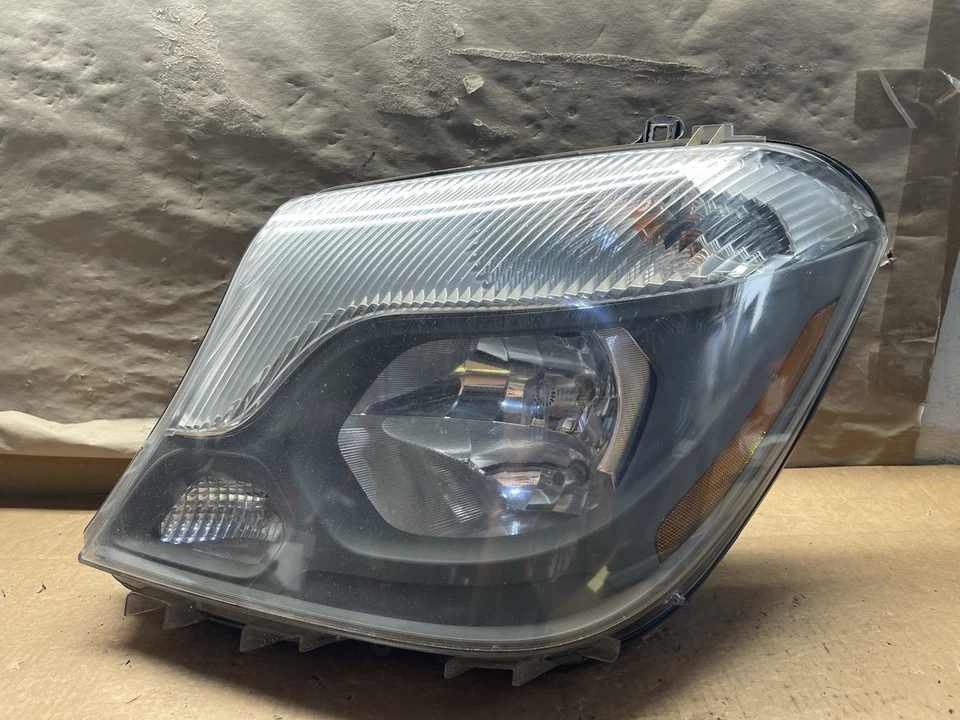 Faro halógeno izquierdo OEM 2014-2018 Mercedes Sprinter 2500 3500 LH #A165 Foto 2 de 4