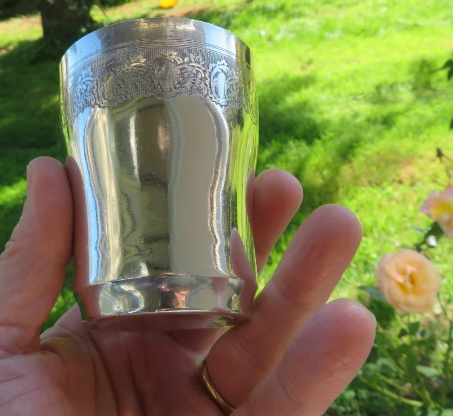 ancienne timbale en argent massif 85 gr TBE - Photo 2/4