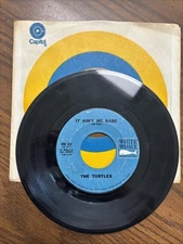 THE TURTLES - It Ain't Me Babe / Almost There 1965 GARAGE FOLK ROCK 7" NICE