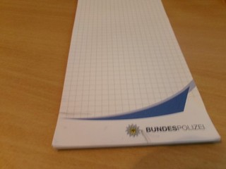 Small Block Oblong Federal Police Police Checkered LOGO 20 Pages