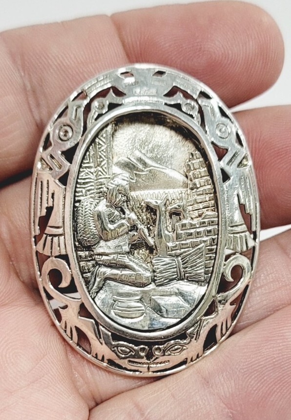 Estate Vintage Sterling Peruvian Flute Player Llama Brooch Pin Pendant Hand Made