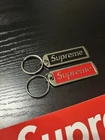 Porte clés Supreme Metal Tag SS13 Box Logo Keychain Accessoire 2013 (LOT DE 2)