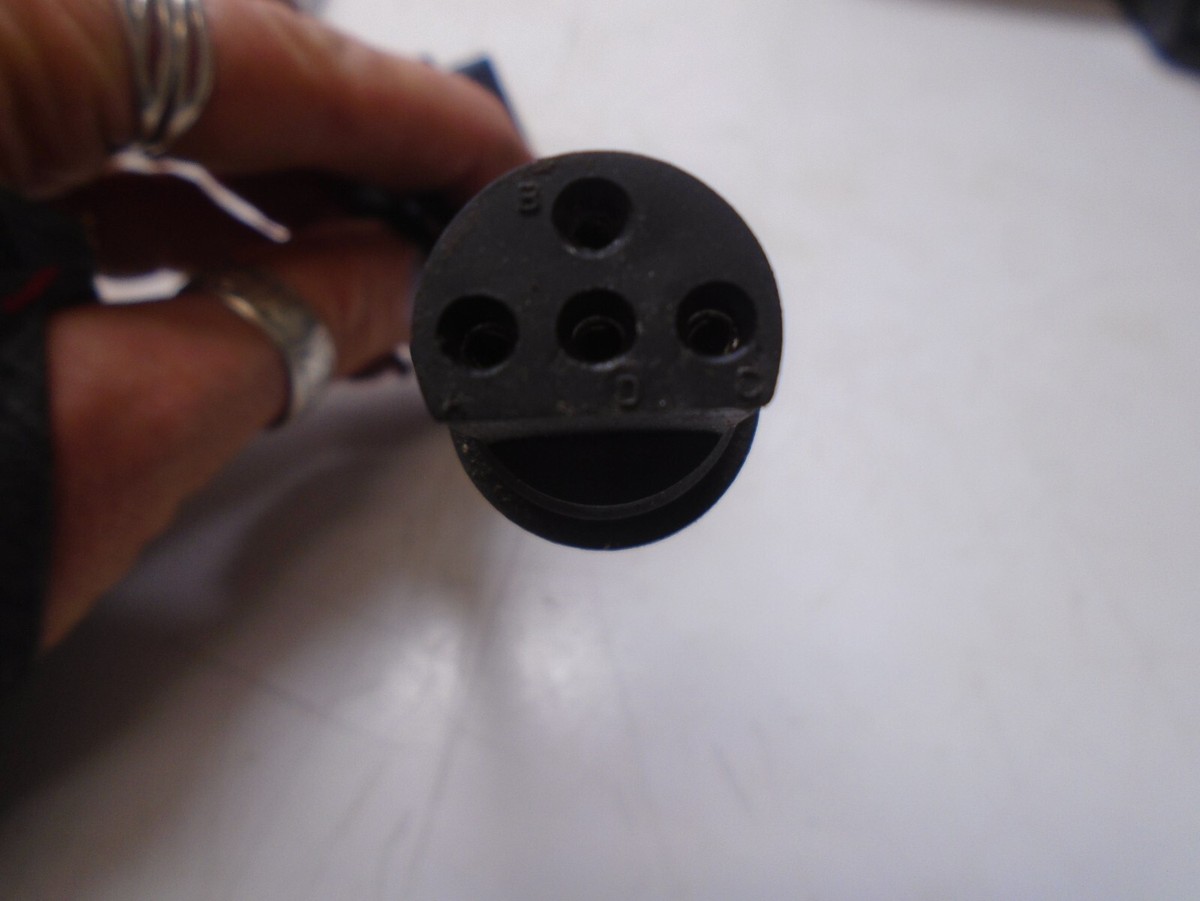 CB2a OMC Cobra Shift Interrupt Cut Out Switch Connector Plug