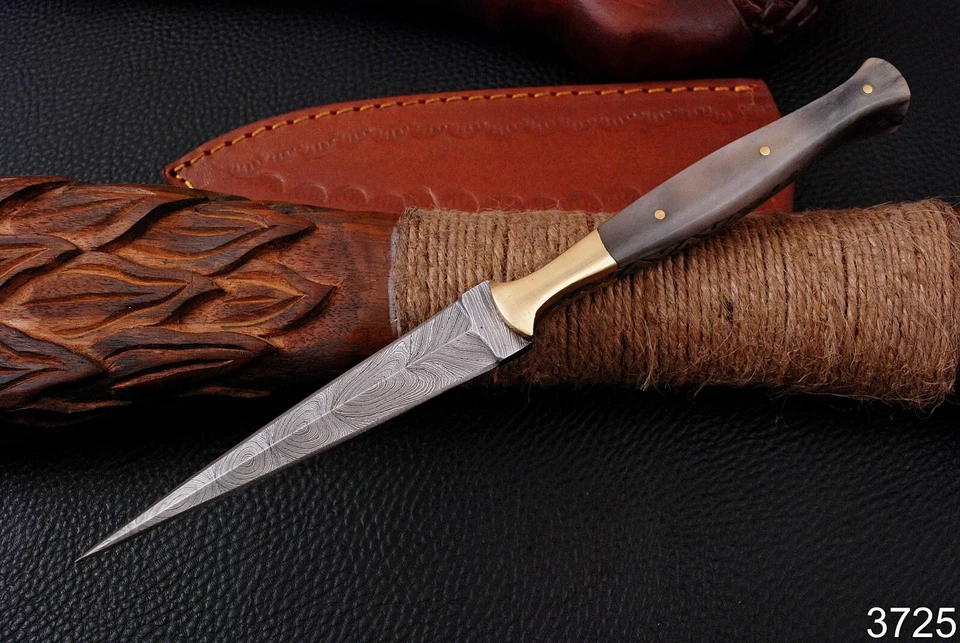 Daga de caza de acero Damasco personalizada hoja fija cuchillo de bota funda DOBLE FILO Foto 4 de 4