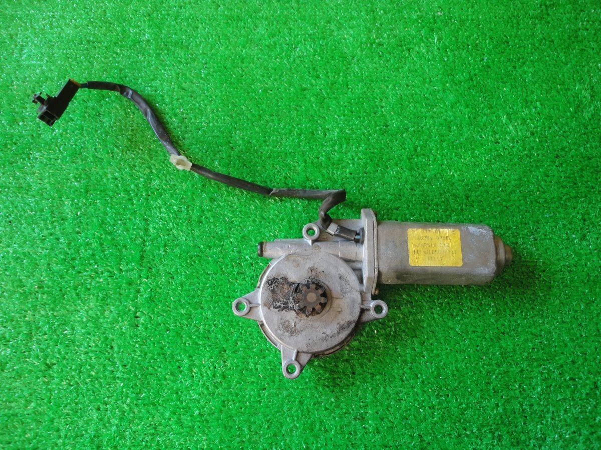 NISSAN CEDRIC PBY32 Genuine Power Window Regulator Motor Front LH