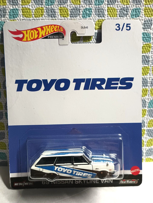 HOT WHEELS PREMIUM TOYO TIRES 69 NISSAN SKYLINE VAN NEW