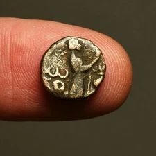K18-51   KUSHAN,   Vima Takto ("Soter Megas"). Circa AD 80-100.    small Æ