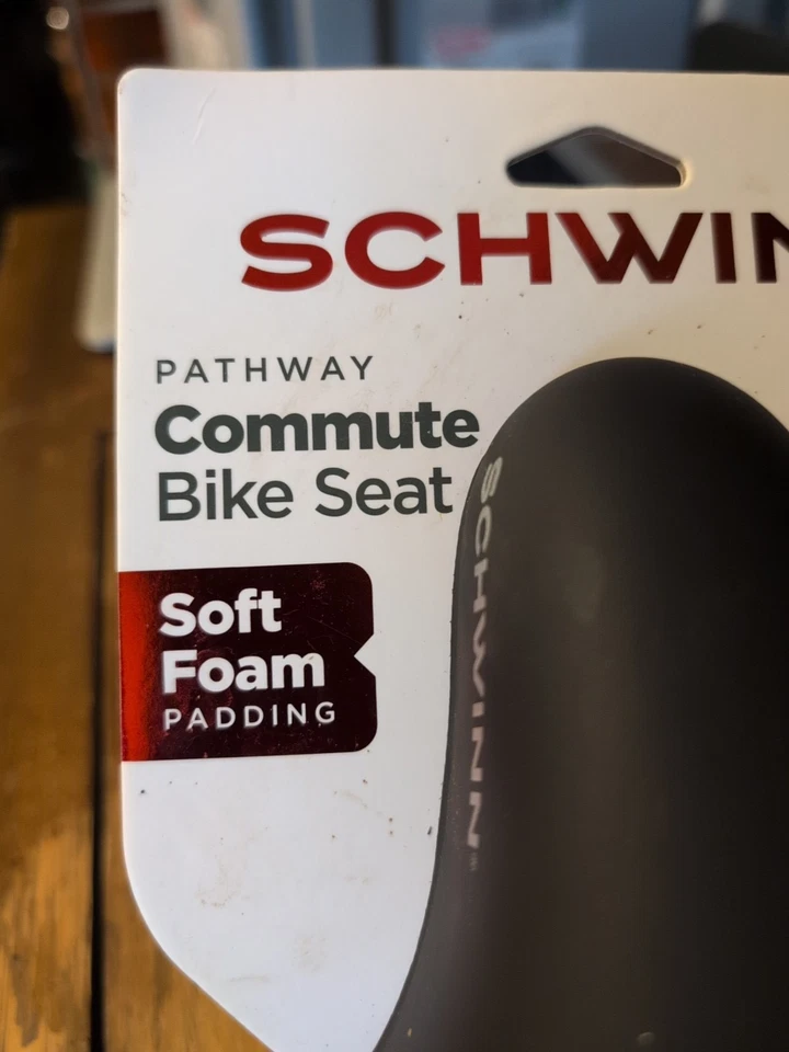 Asiento de bicicleta Schwinn Pathway Commute acolchado de espuma suave Foto 2 de 4