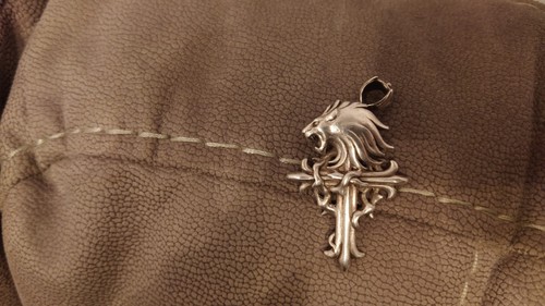 FINAL FANTASY VIII Sleeping Lion Heart Necklace 925 Sterling Silver Square Enix
