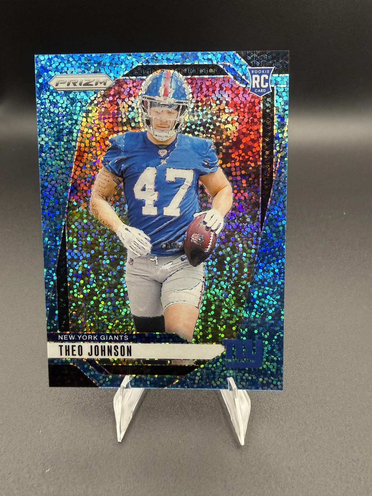 2024 Panini Prizm #390 Theo Johnson Blue Sparkle #/96