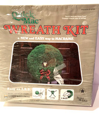 Quick-Mac Green Christmas Wreath Kit Macrame Vintage Better Homes Maxwell