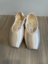 New RUSSIAN POINTE BRAVA PONTE SHOE size 40 width 4 vamp 2 soft Pink