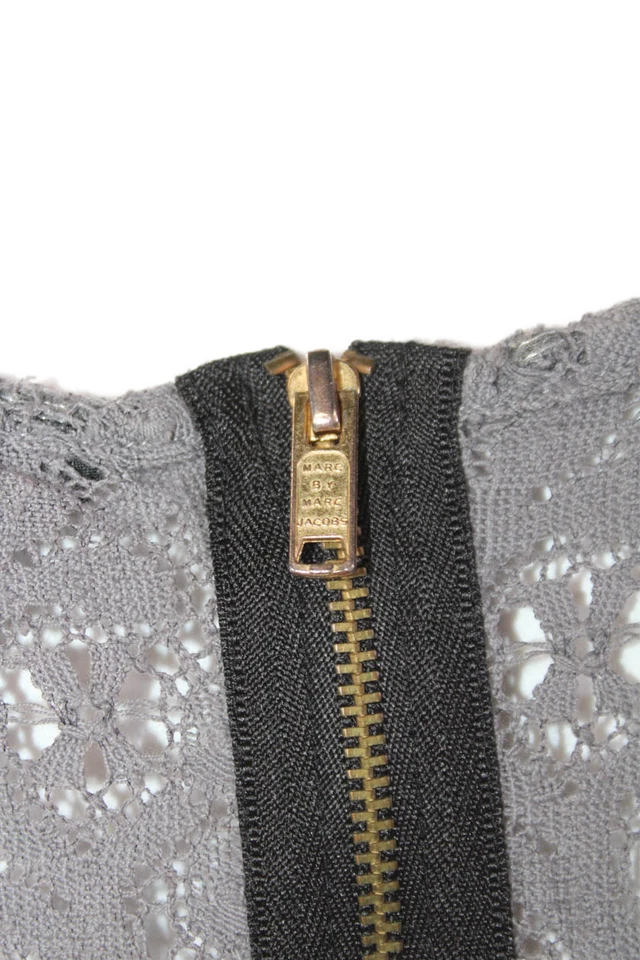 Blusa morada Marc By Marc Jacobs para mujer con cremallera manga corta cuello redondo talla S Foto 4 de 4