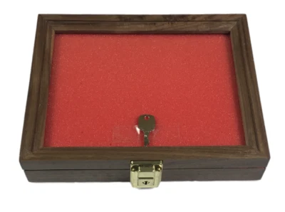 SOUTHERN STAR Walnut Wood Display Case 7 1/2 x 9 1/2 x 2 for Arrowheads Knifes Collectibles