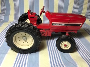 ertl farm tractors