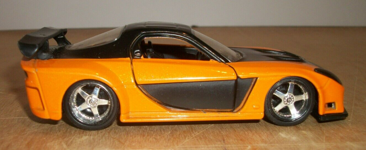 Fast & Furious Han's 1995 Mazda RX-7 1:32 Scale Diecast Model
